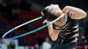 fabriano raffaeli sofia un cerchio sfe06119 copia simone ferraro ph